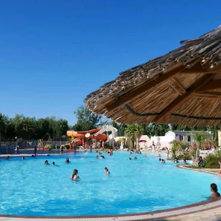 Camping Mobil Luxe, Les Sables Du Midi *